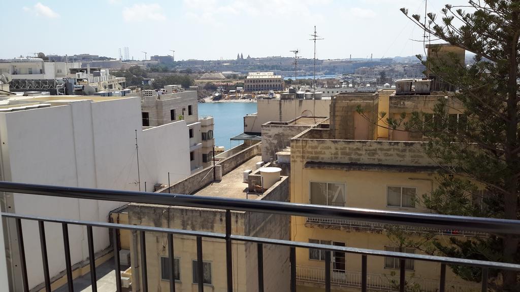 Am Apartments Sliema Luaran gambar